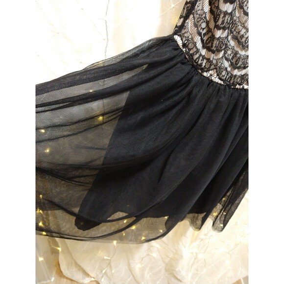 RUE 21 WOMENS MEDIUM BLACK NUDE LACE TUELLE DRESS MINI COCKTAIL PARTY SEXY FLOWY - Picture 4 of 9